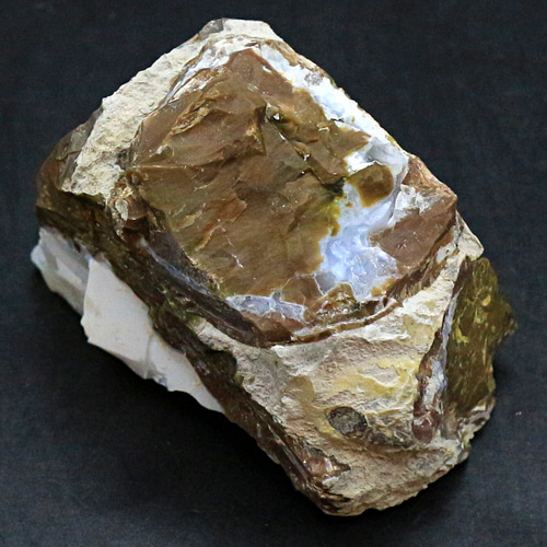 国産オパール　原石　国産　鉱物　国産鉱物　オパール　原石　番号88美しいオパール 国産オパール 原石 国産 鉱物 国産鉱物 オパール 原石 番号88美しい