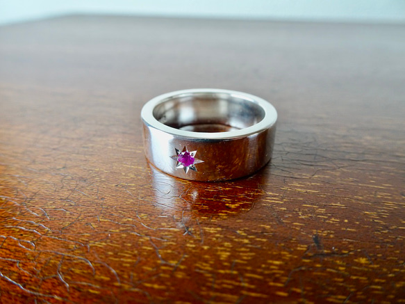 仁尾彫金『一つ星2.5mmルビー、幅7mm、平打リング』ハンドメイド272  