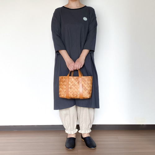 jujudhau ギャザーパンツ　リネン生地 リネンレーヨンワイドギャザーパンツ｜アーバンリサーチの通販