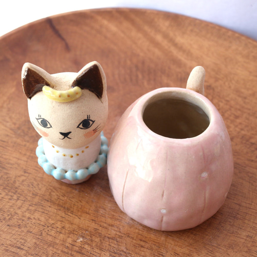 陶器で作った ネコドールの小物入れ（A） その他置物 福雪の