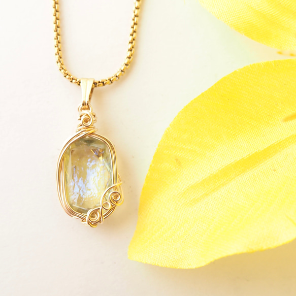 Vintage/ドラゴンズブレスのネックレス カナリーイエロー フカネ巻き