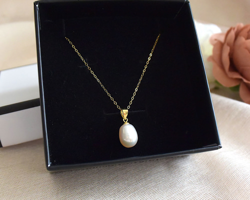 天然ルビー 1.0カラットティアドロップ 925シルバーネックレス 天然ルビー 1.0カラットティアドロップ 925シルバーネックレス