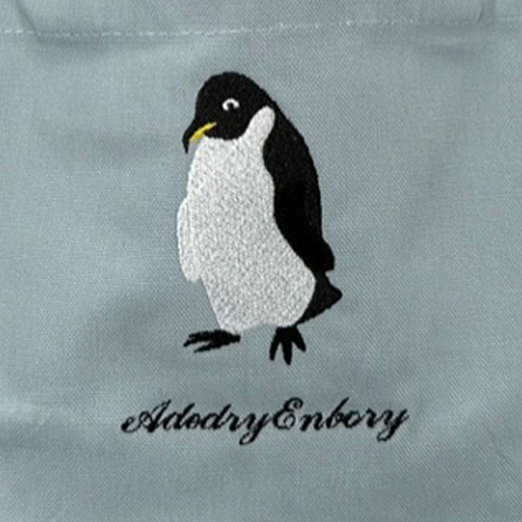 【特別セール限定】【送料無料】ペンギンの刺繍 キャンバスデイリーミニトートバッグ 2枚目の画像