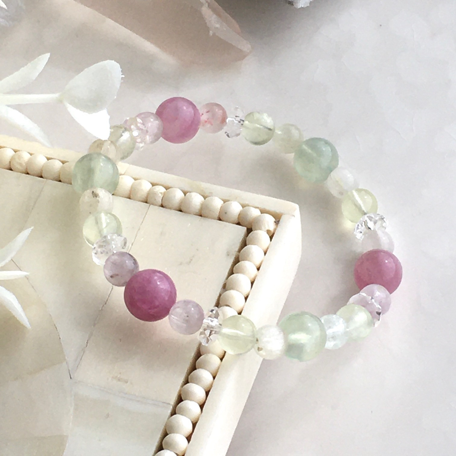 ~桜と若草のパステルカラー～ ピンクトルマリン＊プレナイト＊クンツァイトのブレスレット 4,698円