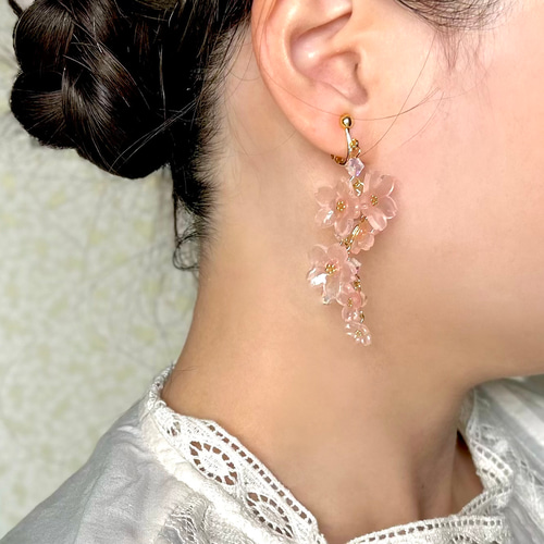 満開さくらの揺れるイヤリング(ピアス) イヤリング・ノンホールピアス