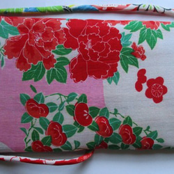 ７６２１　花柄の着物で作った和風財布・ポーチ　＃送料無料 4枚目の画像