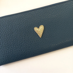 本革スリム長財布◆プチハートシャンパンゴールド(シャドーネイビー)◆軽量でたくさん入るL字長財布 4枚目の画像