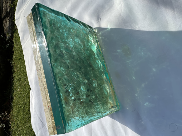 現品販売　在庫有り　インテリアアートブロック　エメラルドグリーンの白砂と波紋の海　スケルトン 12枚目の画像