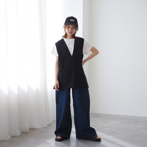 Vネックベスト ブラック ベスト BLUEWHITE 通販 17315656｜Creema
