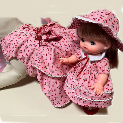 メルちゃん服 さくらんぼがいっぱいの可愛いワンピース おもちゃ・人形