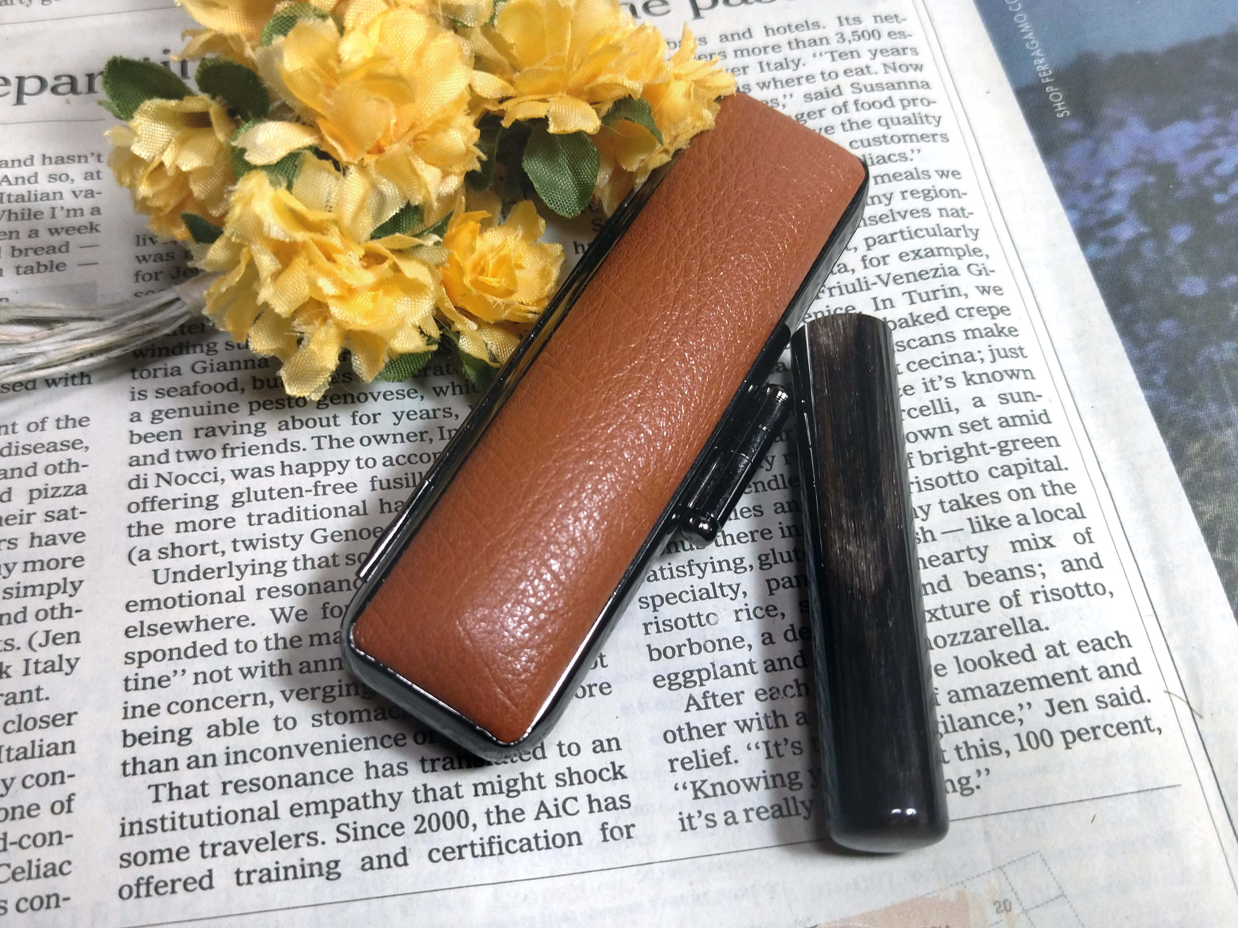 太さ12㎜×長さ60㎜(銀行印・認印サイズ)　黒水牛ナチュラル印鑑＆ワイルド印鑑ケースセット －②