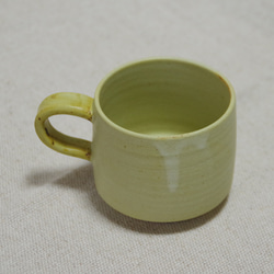 筒形 苅安色のマグカップ 3枚目の画像