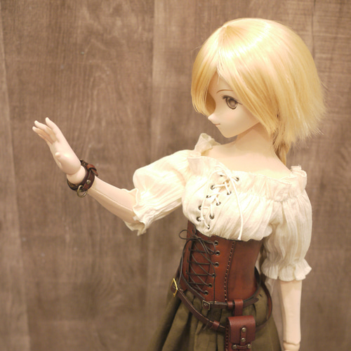 受注生産] 1/3ドール レザーブレスレット ベルト バングル 本革 その他