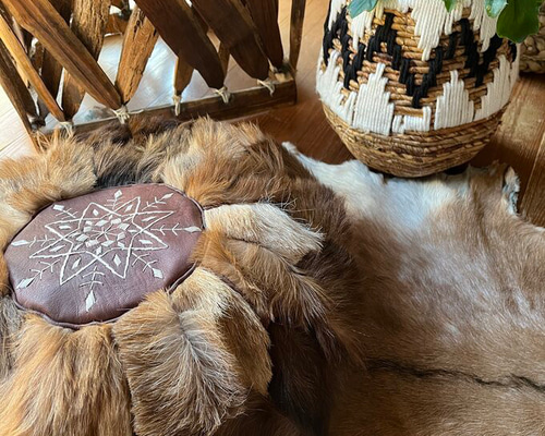 モロッコ直輸入 レザー ファープフ クッション オットマン