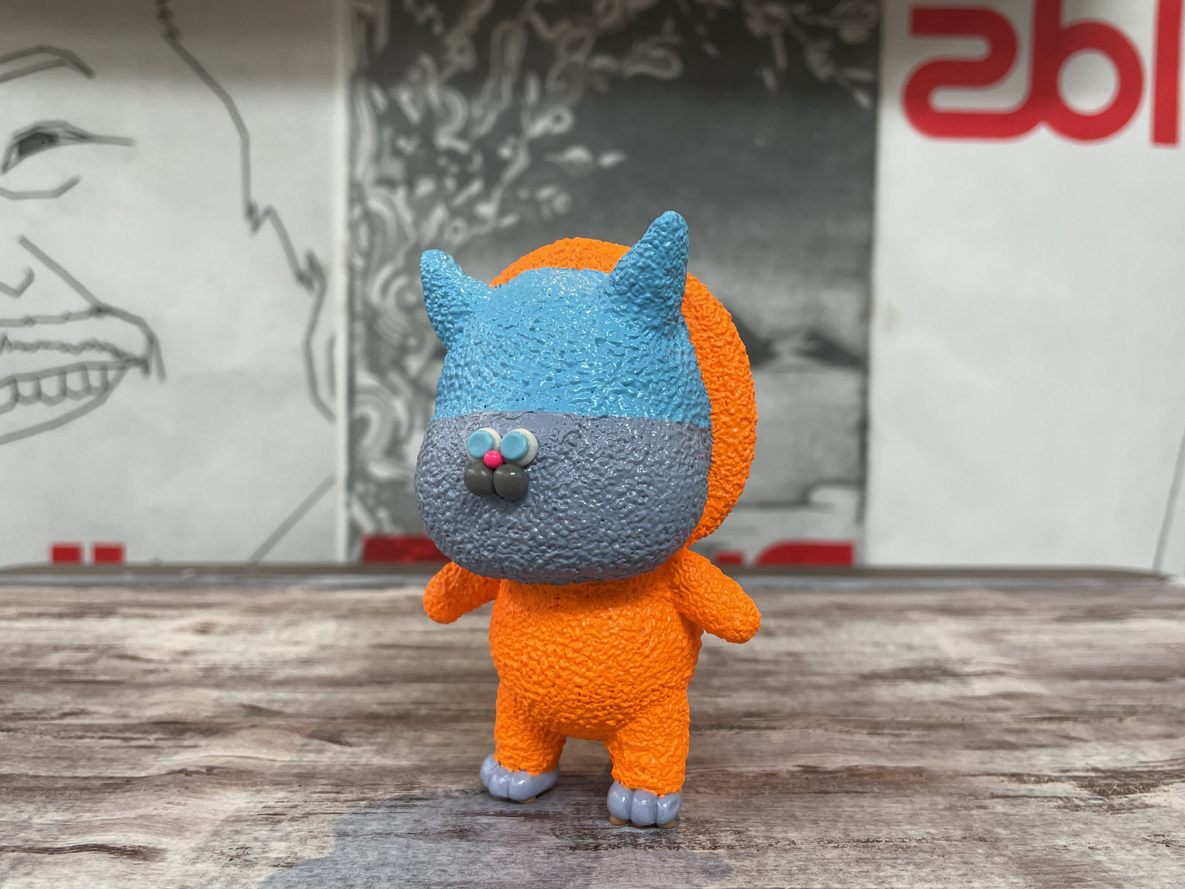 ”高さ100mm”★☆ふくくるん(フードのなんだろう) ☆ 幸せを招ぶ置き物として ★ 笑顔にさせるために頑張ってます。