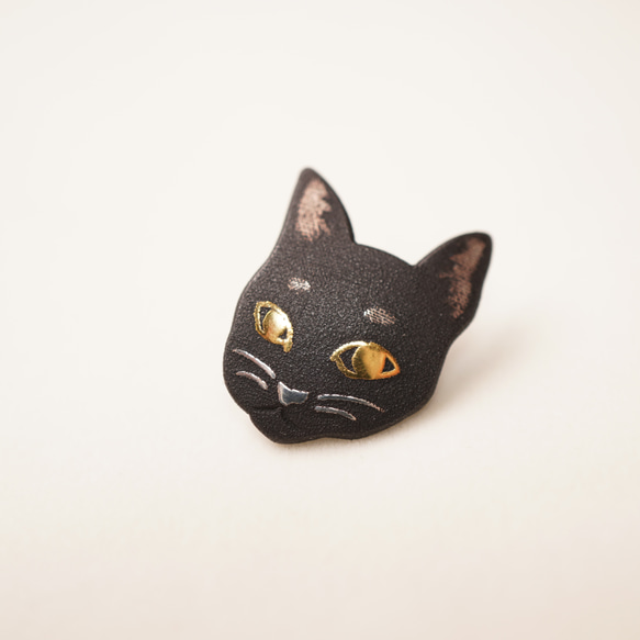 ねこピンブローチ 黒猫 まろ眉 肥後象がん 純金 ブローチ 光香