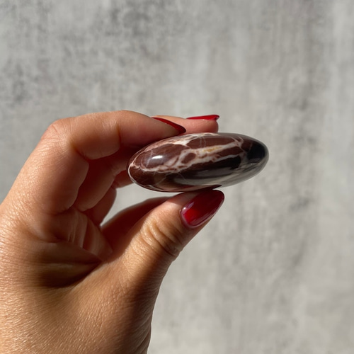 ラテアートのような【チョコレートジャスパー】パームストーン 握り石