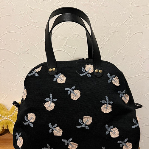 ミナペルホネン タンバリンネイビー＆スキップのバッグ トートバッグ 