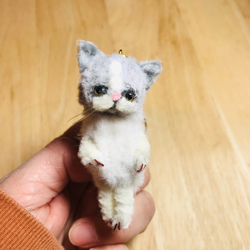 ドールチャームの小さくて可愛い猫＊モールアート