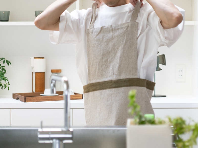 ML14 CANVAS APRON かぶるリネンのメンズエプロン C#01 生成×オリーブ