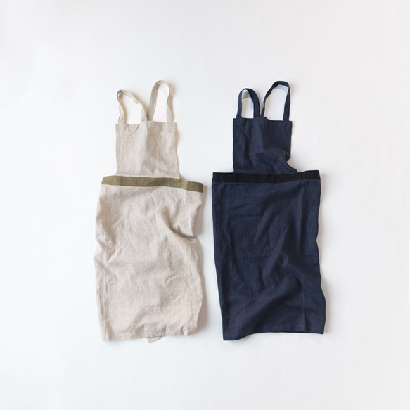 ML14 CANVAS APRON かぶるリネンのメンズエプロン C#01 生成×オリーブ 5枚目の画像