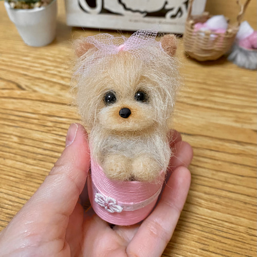 送料無料】羊毛フェルト ヨークシャーテリア 羊毛フェルト ♡ron