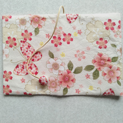 布のブックカバー(桜と蝶） 3枚目の画像