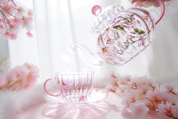 桜が舞う〜耐熱ガラスのティーセット〜 1枚目の画像