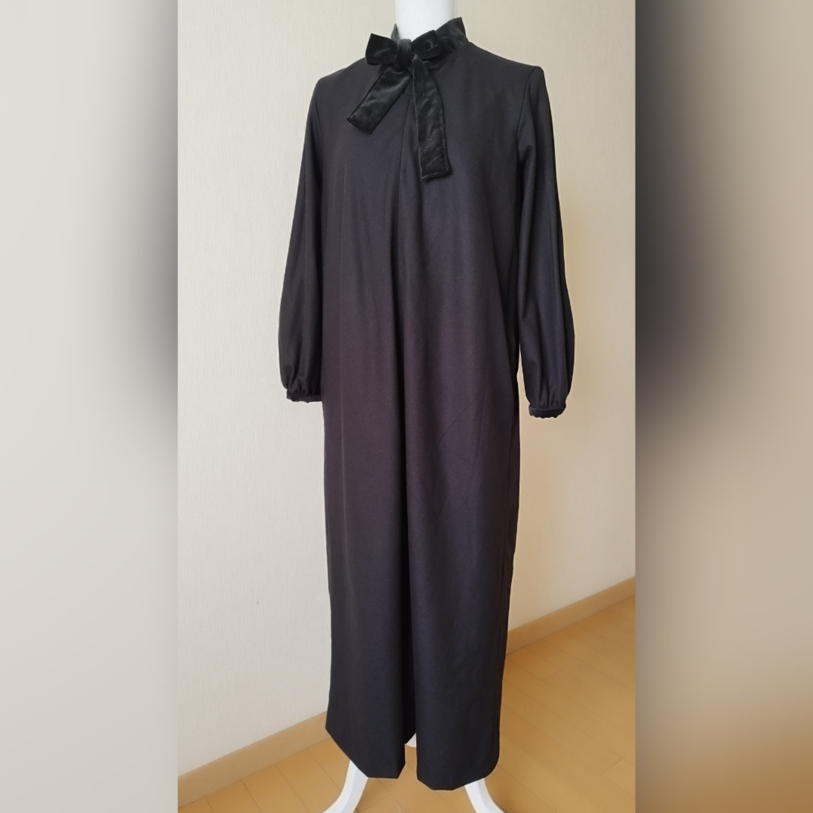 スッキリAラインの前ファスナーワンピース