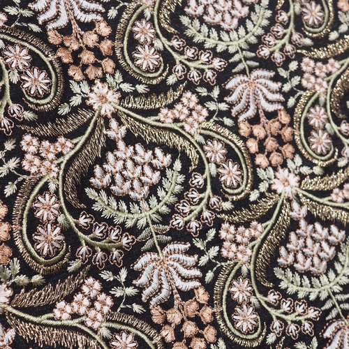 NEW】インド刺繍生地 ＊ 110cm巾×50cm ボタニカル ブラック 50cm