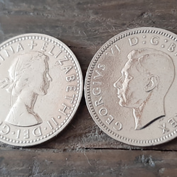 エリザベス女王&ジョージ王のヴィンテージ ウェディングコイン 英国6ペンス  2個セット イギリス 英国ラッキー6ペンス 2枚目の画像
