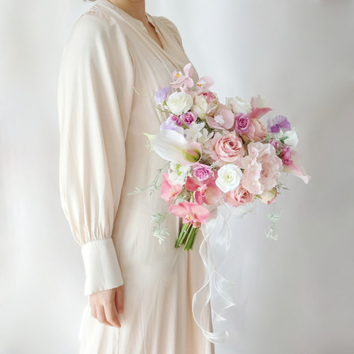 春❀ピンクカラーリリーと胡蝶蘭のウェディングブーケ&ブートニア