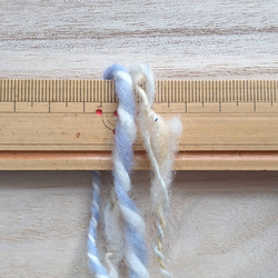 手紡ぎの糸ってどんなの？お試しミニパック　107　オリジナル手染め　手紡ぎ糸　10g 3枚目の画像