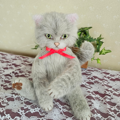 グレーの猫、ちょいふわぁ 羊毛フェルト フジイケ 通販 17319652
