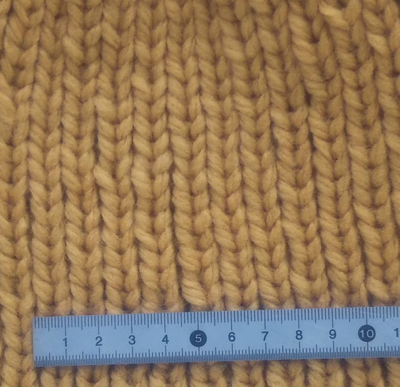 大人の小さいサイズ♪極太アクリル素材のニット帽(マスタード/SS～Sサイズ)『Creema限定』 4枚目の画像
