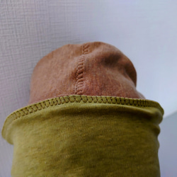 かぶり方いろいろ♫やわらかであったか〜♡オーガニックコットンのリバーシブルニット帽〜グリーン&ベージュ 3枚目の画像