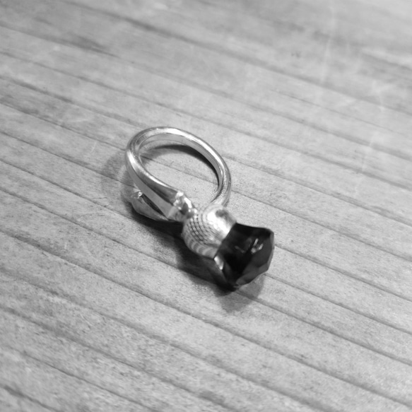おしゃれな女性におすすめなイギリスアンティークシルバースプーンのリメイクリング_0841 ビンテージ 指輪レディース 1枚目の画像