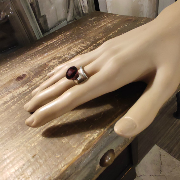 おしゃれな女性におすすめなイギリスアンティークシルバースプーンのリメイクリング_0841 ビンテージ 指輪レディース 13枚目の画像
