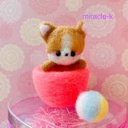 ミニサイズ・秋に包まれてたい焼きくんを持ったピンクうさぎさん