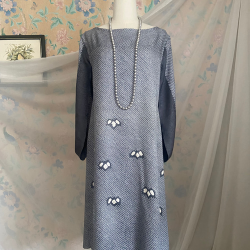 着物リメイク 総絞り ブルーグレー ケープスリーブドレス