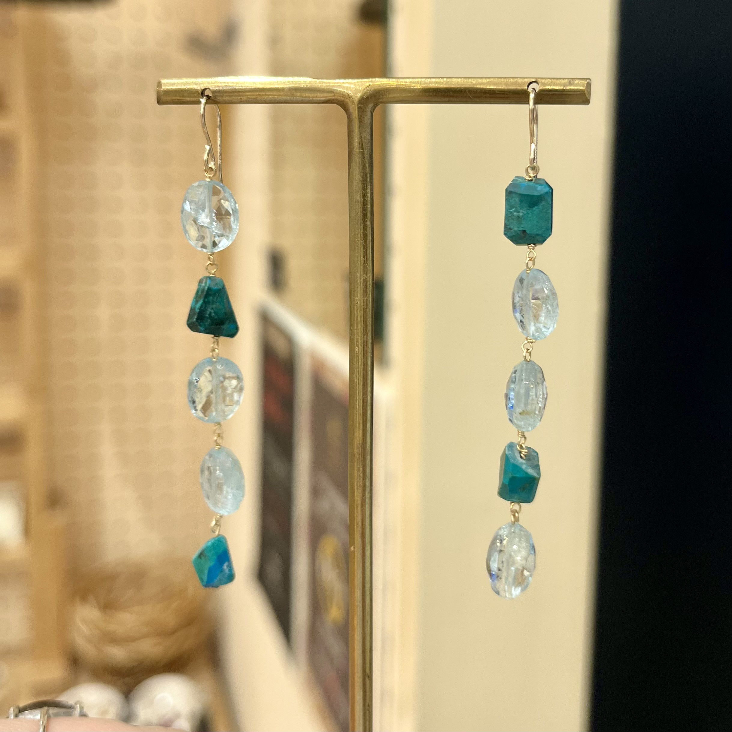 14kgfロングピアス　アクアマリンとクリソコラ