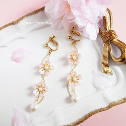再販】2連の桜とウェーブ イヤリング ピアス 桜 さくら 花 フラワー