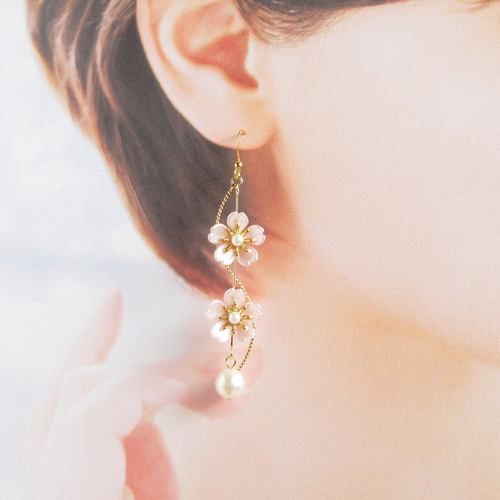 ピアスハート5連さくらんぼパールビジューチャーム赤大ぶり春