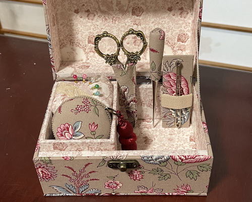 小箱付きお裁縫箱（カルトナージュ、あじさい） フリーボックス