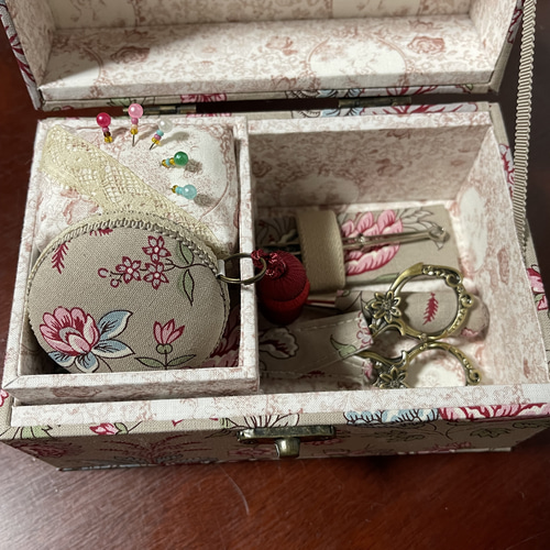 可愛いアンティークラベルの小包box風♡** お買い得品 可愛い