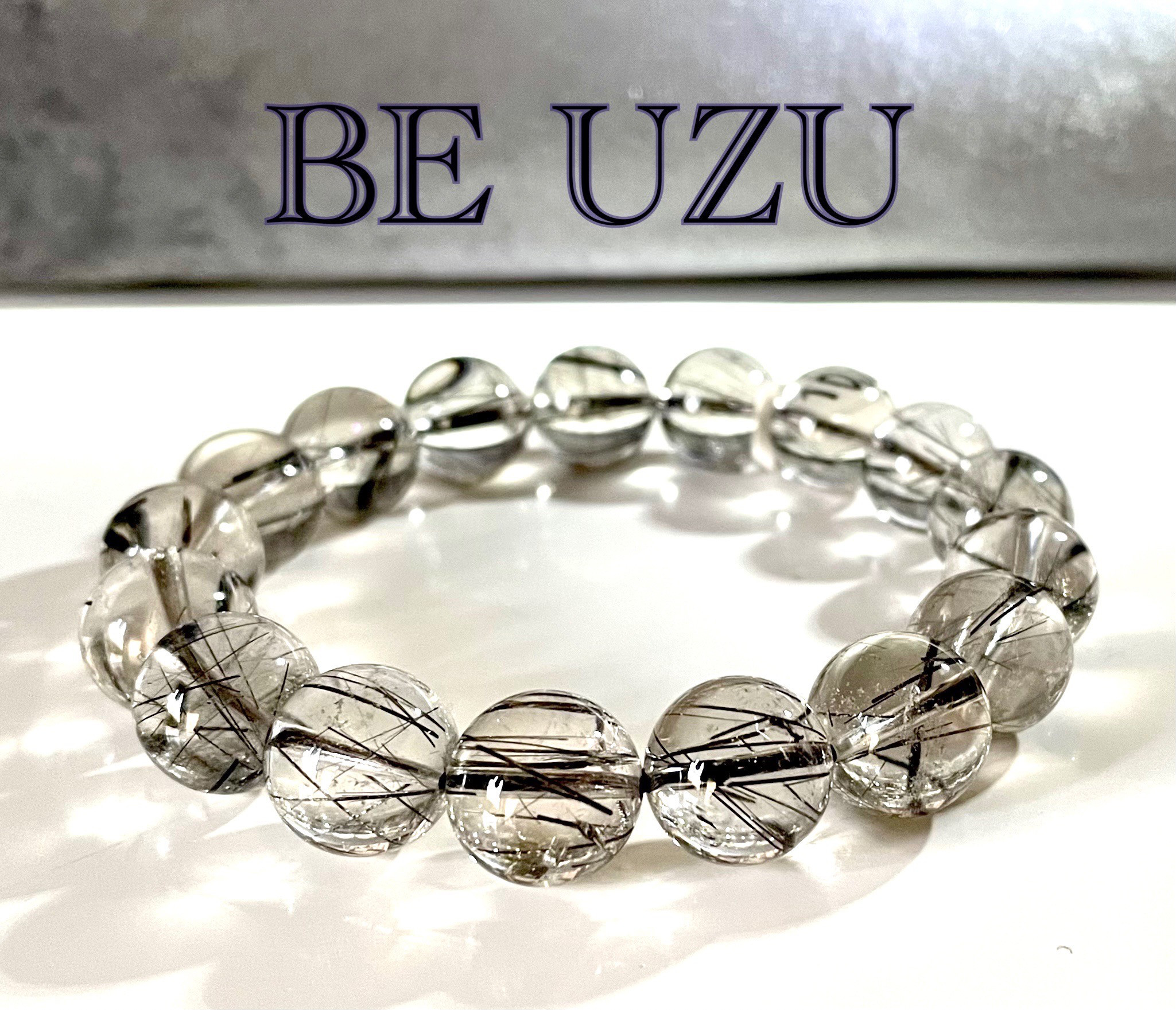 ブラックルチルのブレスレット