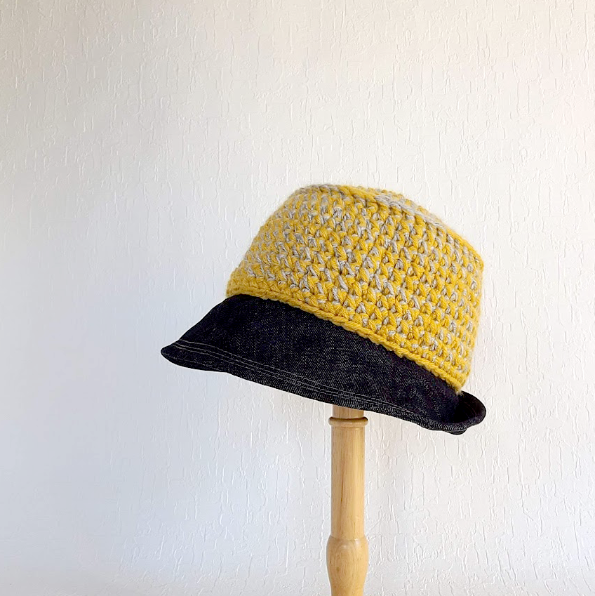 ニットデニムバケットハット 手編み ミモザ イエロー 黄色 グレー Mサイズ アクリル 洗える 帽子