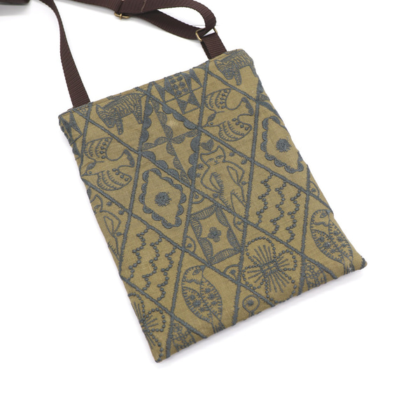 再販 06 パスポートケースショルダータイプ ミナペルホネン mina