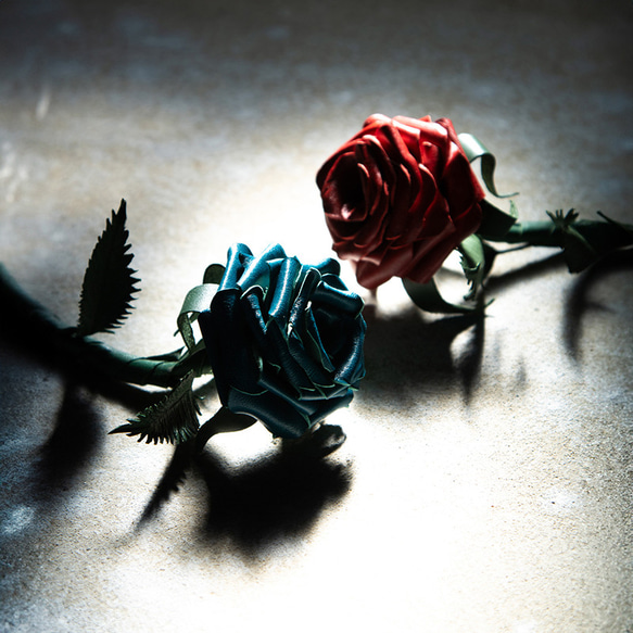 【母の日早割】レザーローズ 【ベルギーレザー】ボタニカル 新生活 青いバラ バラ ギフト 造花 贈り物 お祝いギフト 2枚目の画像