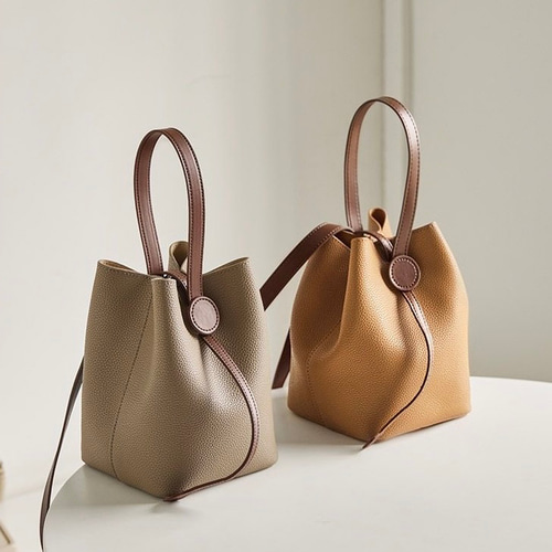 クロスボディバッグ高級感大容量シングルショルダー牛革通勤ソフト